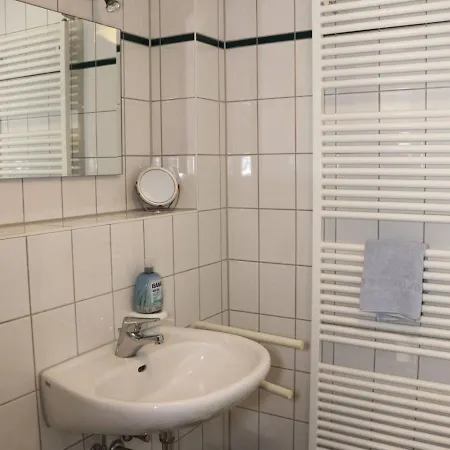 Kaiserhof 212 *